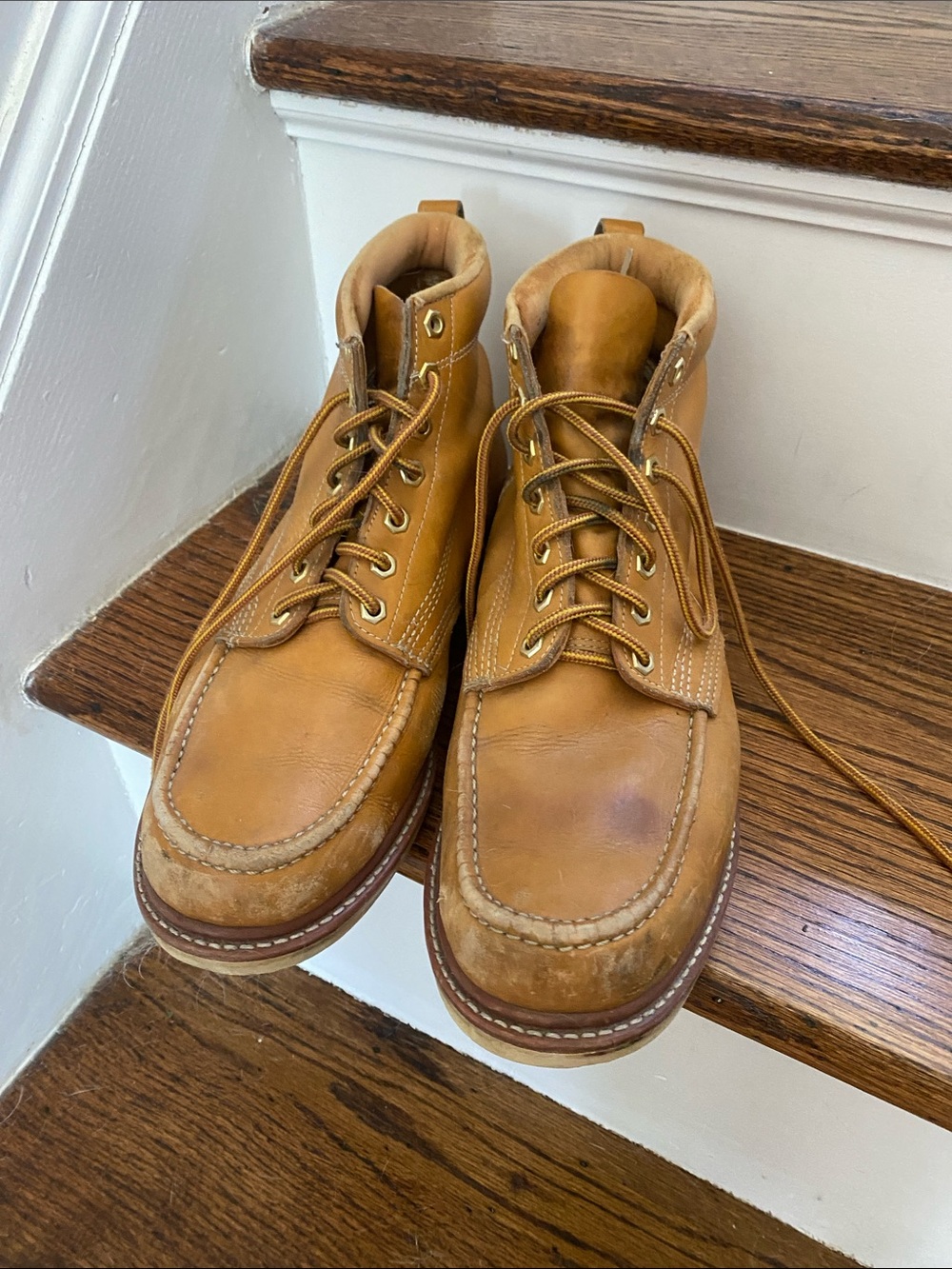 Men's Tan Moc Toe Work Boots - Classic Lace-Up Utility Style